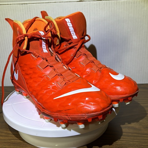 NIKE Force Savage Pro TD Promo Football
Cleats Size 13 used but barely. - Picture 2 of 9